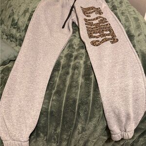 Kc chiefs Burnside Gray Joggers with Leopard Print